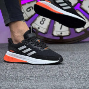 Маратонки Runfalcon ЦВЯТ: Черно Бяло Оранжаво